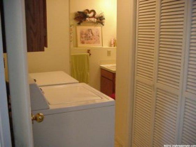 881 Sunflower Dr, Ogden, UT 84404 — photo 5