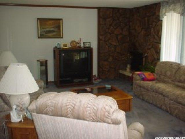 952 Thornfield Rd, Kaysville, UT 84037 — photo 2
