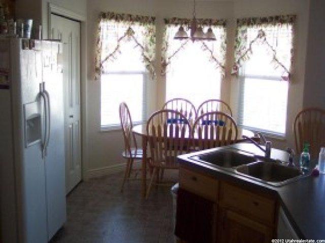 2018 N 2530 W, Clinton, UT 84015 — photo 4