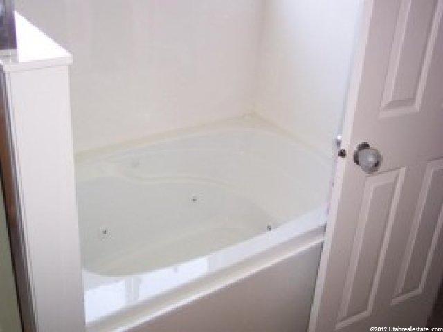 2018 N 2530 W, Clinton, UT 84015 — photo 6