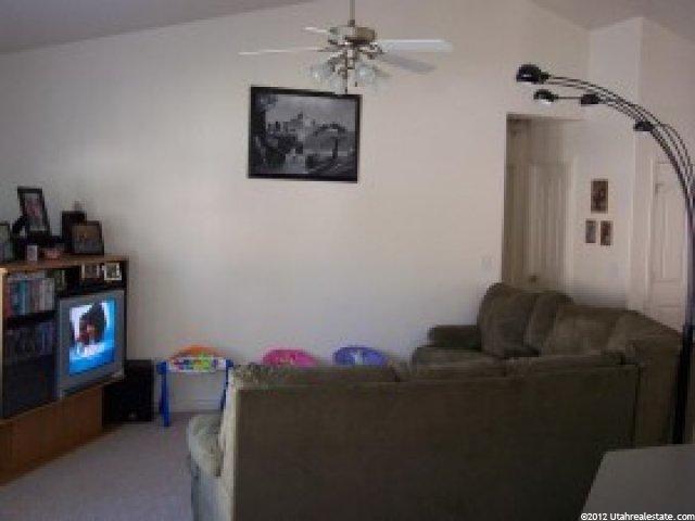 2018 N 2530 W, Clinton, UT 84015 — photo 8