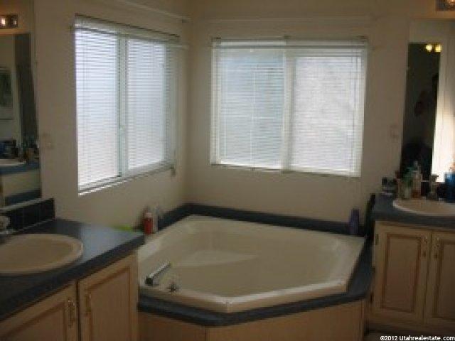 319 Harriger Way, Layton, UT 84041 — photo 4