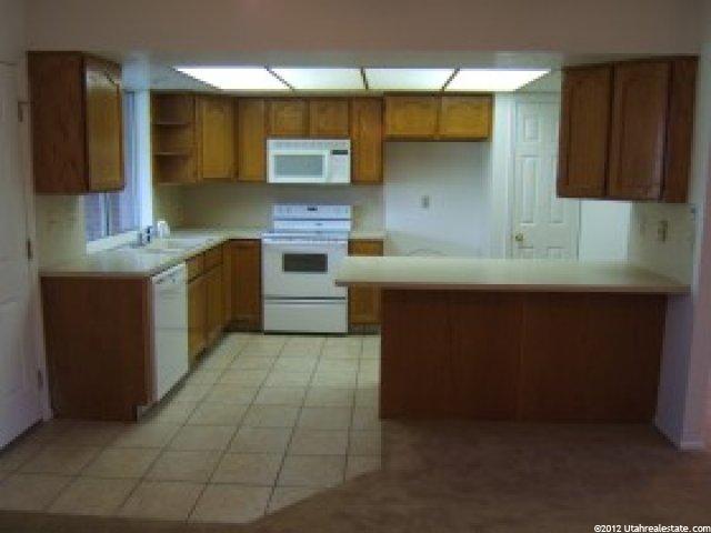 977 E 5700 S, South Ogden, UT 84403 — photo 10