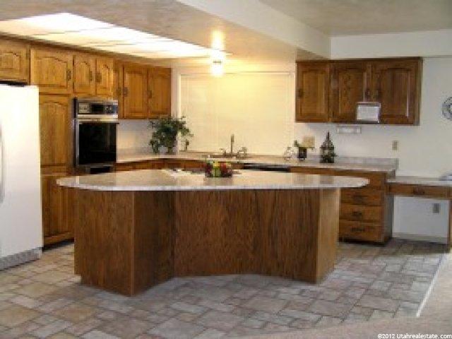 1927 S 1150 E, Bountiful, UT 84010 — photo 4