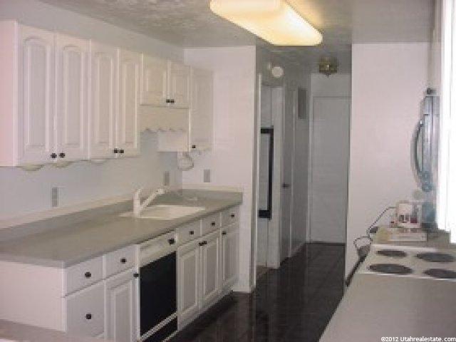 248 W Brookfield Ln N, Centerville, UT 84014 — photo 3