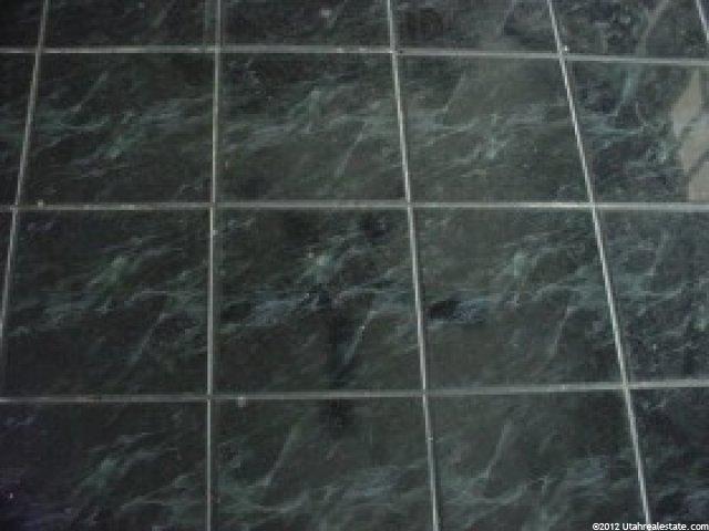 248 W Brookfield Ln N, Centerville, UT 84014 — photo 6