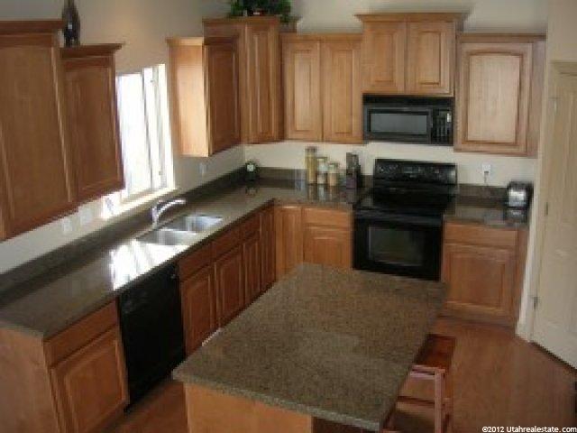 12437 Andreas St, Riverton, UT 84065 — photo 2