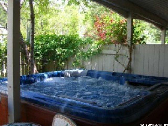 105 W Pheasantbrook Dr, Centerville, UT 84014 — photo 2