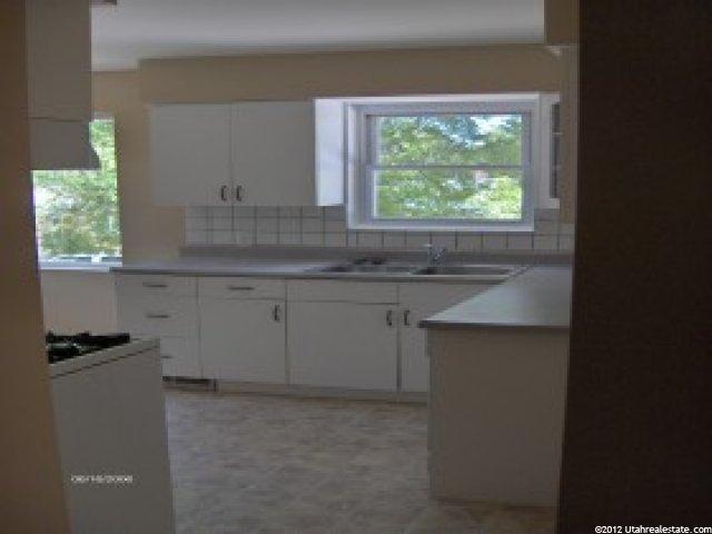2128 Custer Ave, Ogden, UT 84401 — photo 2