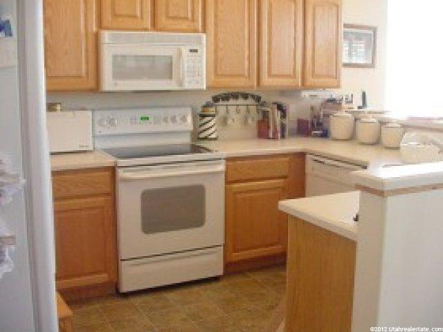 1388 W 2975 S, Syracuse, UT 84075 — photo 7