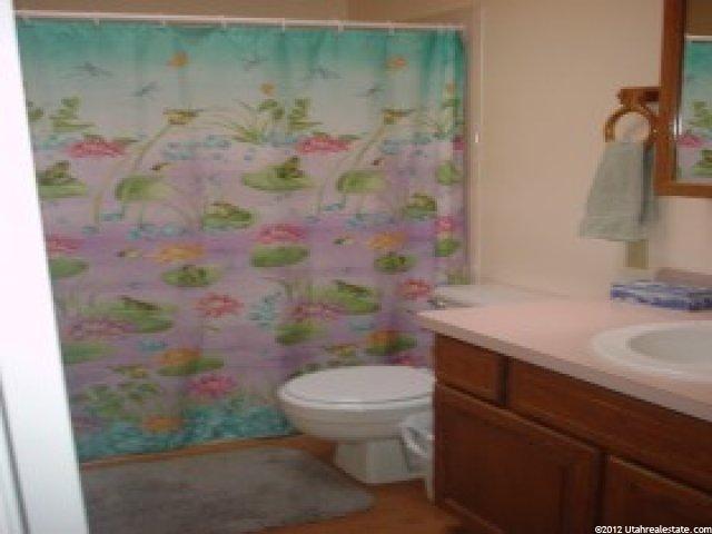 2242 E 3100 N, Layton, UT 84040 — photo 6