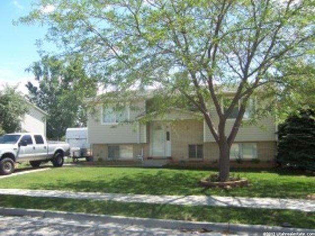 5927 Brass Dr, Kearns, UT 84118 — photo 2