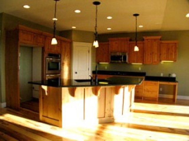 2599 S 3075 W, West Haven, UT 84401 — photo 4