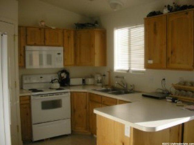 497 S Century Dr, Ogden, UT 84404 — photo 2