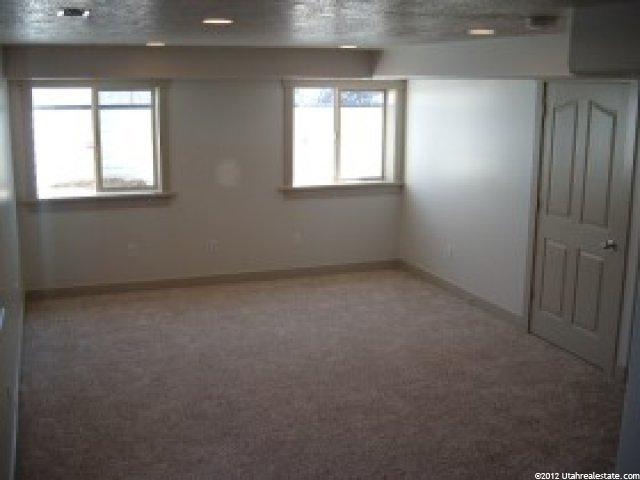 82 W 2400 N, Layton, UT 84041 — photo 3