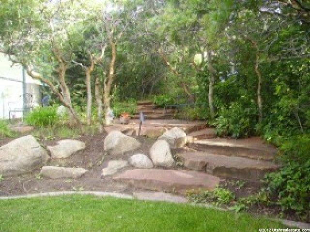 27 S Northridge Way E, Sandy, UT 84092 — photo 4