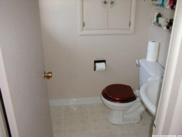 843 E Holly Ave, Murray, UT 84107 — photo 8