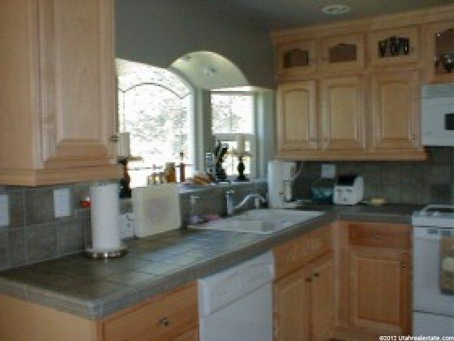 843 E Holly Ave, Murray, UT 84107 — photo 4
