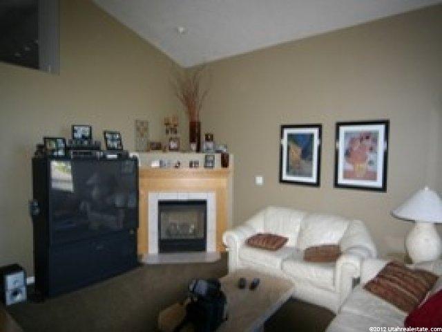 365 E 400 N, Centerville, UT 84014 — photo 2