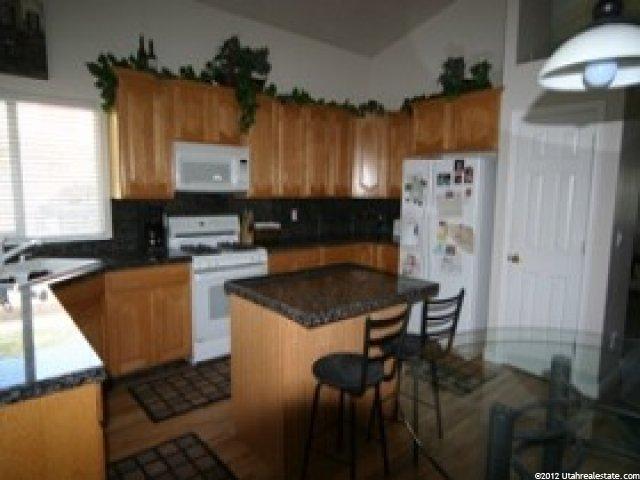 365 E 400 N, Centerville, UT 84014 — photo 3