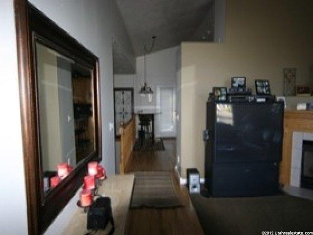 365 E 400 N, Centerville, UT 84014 — photo 4