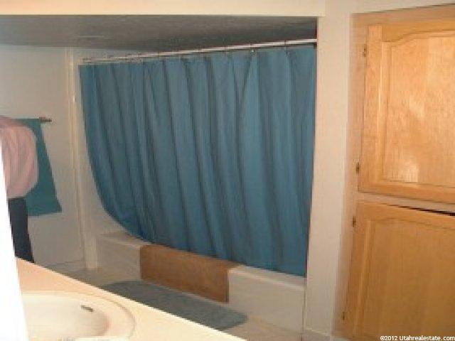 1472 N Evergreen Ln E, Layton, UT 84040 — photo 6