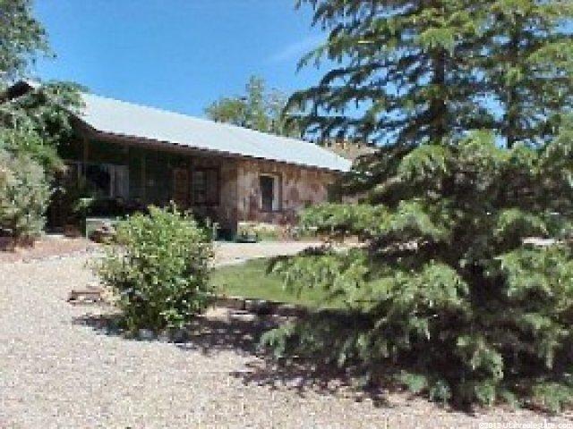 430 W State St, Orderville, UT 84758 — photo 2
