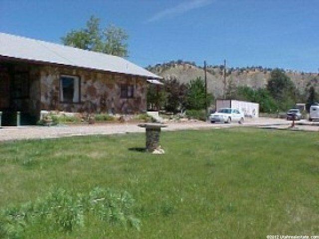 430 W State St, Orderville, UT 84758 — photo 8