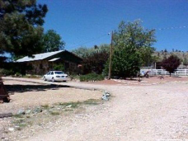 430 W State St, Orderville, UT 84758 — photo 10
