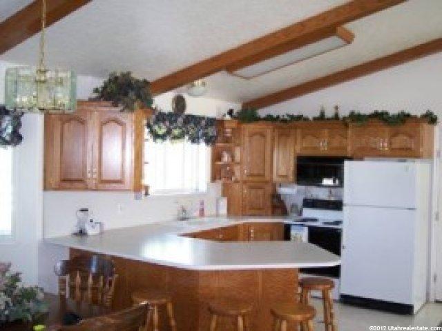 106 S 450 E, Wellsville, UT 84339 — photo 2