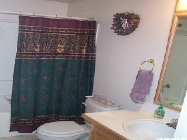 5142 S 2875 W, Roy, UT 84067 — photo 9