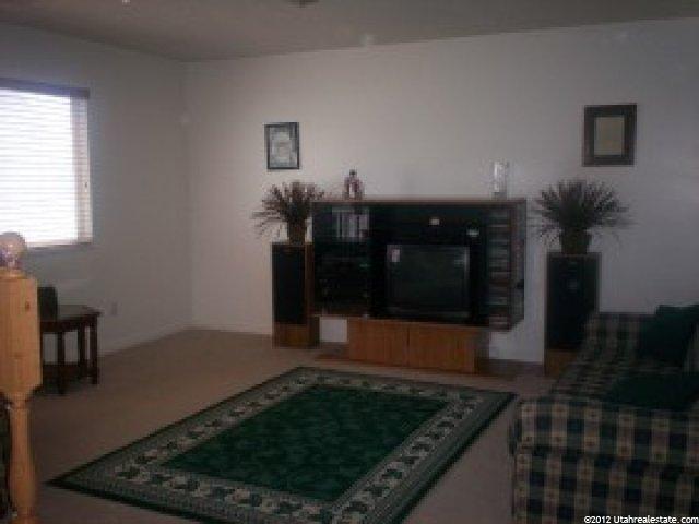 1947 S 350 E, Clearfield, UT 84015 — photo 4