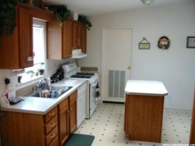 180 S 200 W, Mona, UT 84645 — photo 2