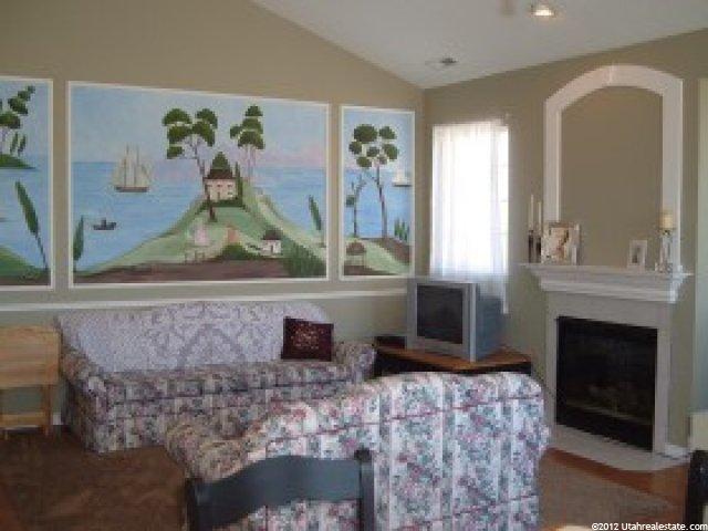 967 S Courtyard Ln E, Centerville, UT 84014 — photo 3