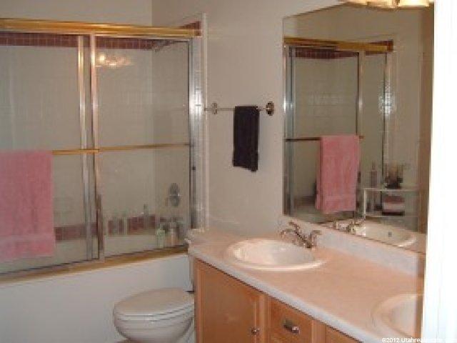 967 S Courtyard Ln E, Centerville, UT 84014 — photo 8