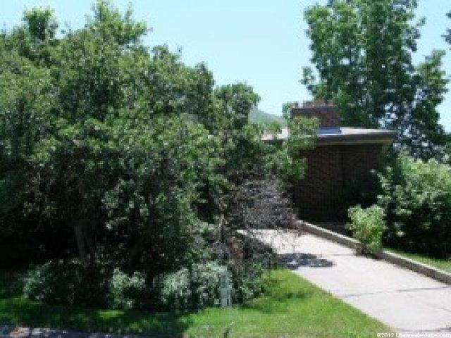 2950 E Apple Blossom Ln E, Holladay, UT 84117 — photo 3