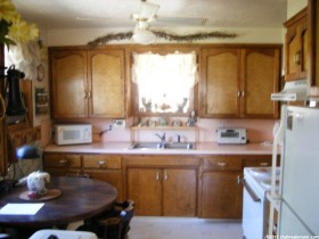 142 W 200 S, Garland, UT 84312 — photo 7