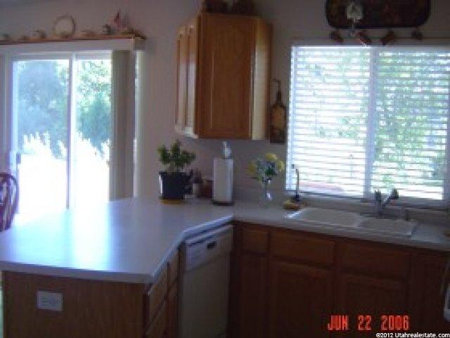 368 E 1100 N, Layton, UT 84041 — photo 6