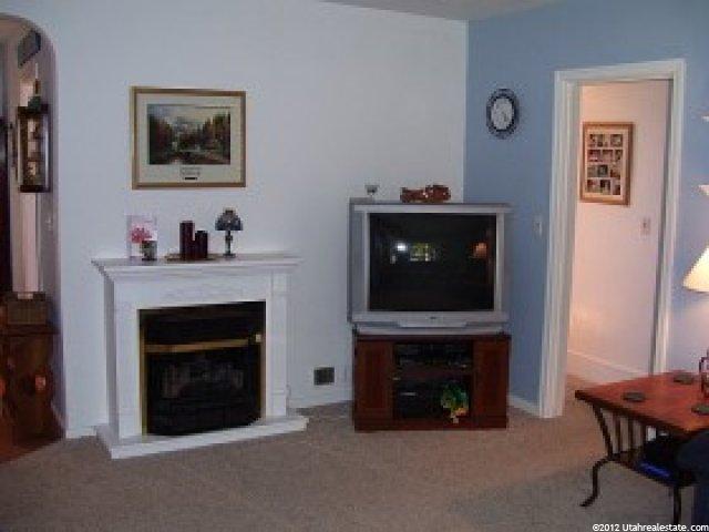 1374 Kershaw St, Ogden, UT 84403 — photo 3