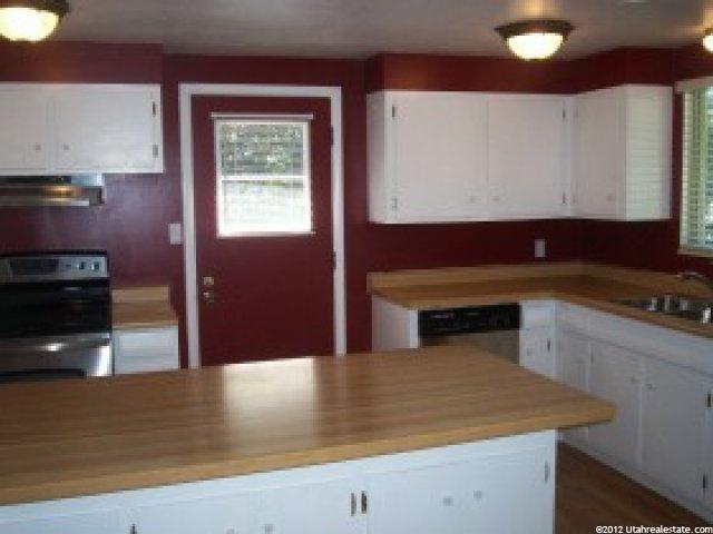 1651 E Woodcrest Dr, Holladay, UT 84117 — photo 4