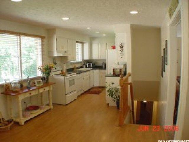 779 N 100 E, Bountiful, UT 84010 — photo 2