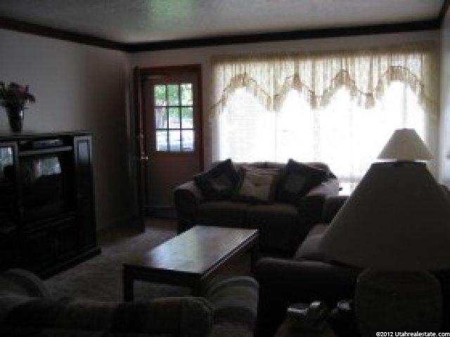 1056 Suncrest Dr, Ogden, UT 84404 — photo 5