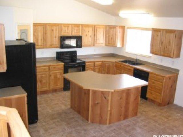1962 N 2645 W, Clinton, UT 84015 — photo 3