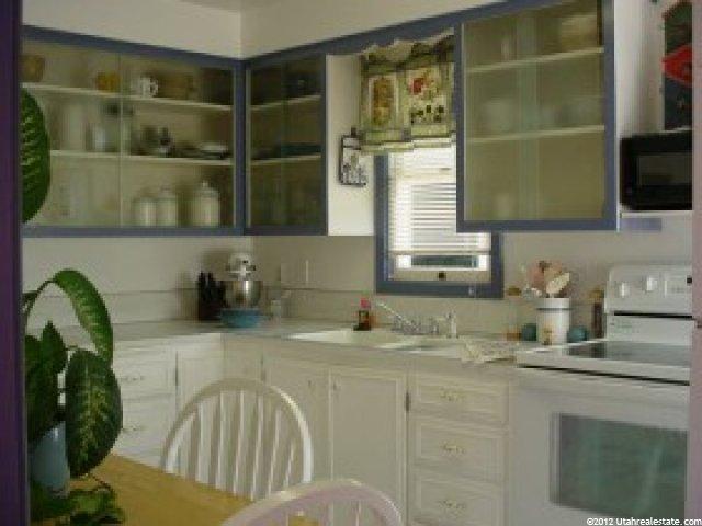 398 Lauralin Dr, Logan, UT 84321 — photo 4