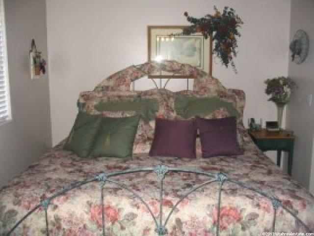 518 S 755 E, Layton, UT 84041 — photo 7