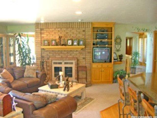 1962 E Oakshire Ln, Sandy, UT 84092 — photo 4