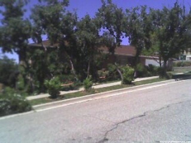 2637 Summerwood Dr, Layton, UT 84040 — photo 2