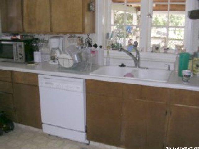 313 S 100 E, Mt Pleasant, UT 84647 — photo 2