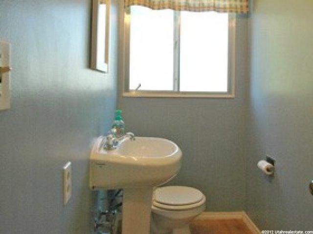 98 W 800 N, Bountiful, UT 84010 — photo 9