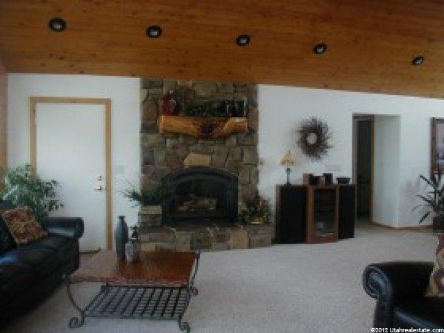 927 W 2500 S, Vernal, UT 84078 — photo 3